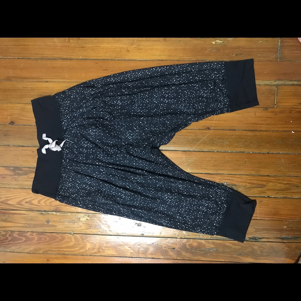 Lulu Lemon Gaucho Pants